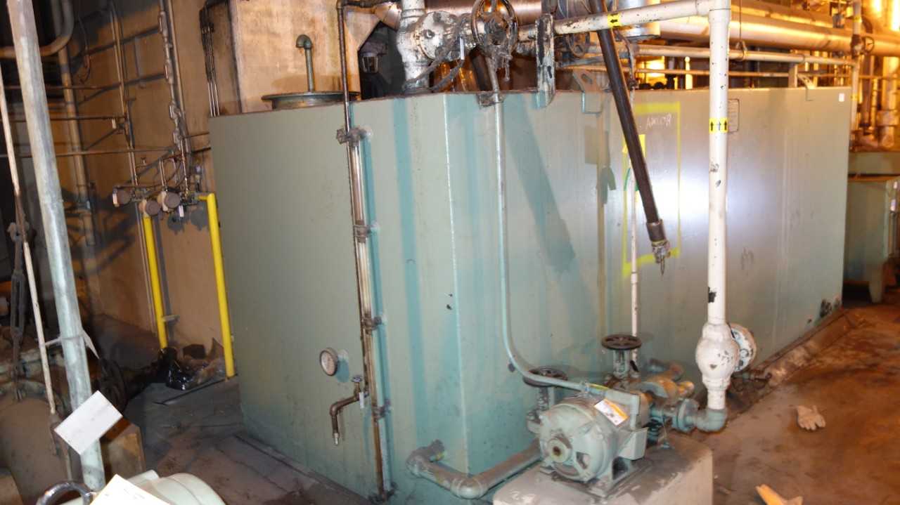 BOWSER TURBINE OIL CONDITIONER LIQUID CONTROL SYSTEM 4000GAL STORAGE TANK - PROCESS EQUIPMENT
