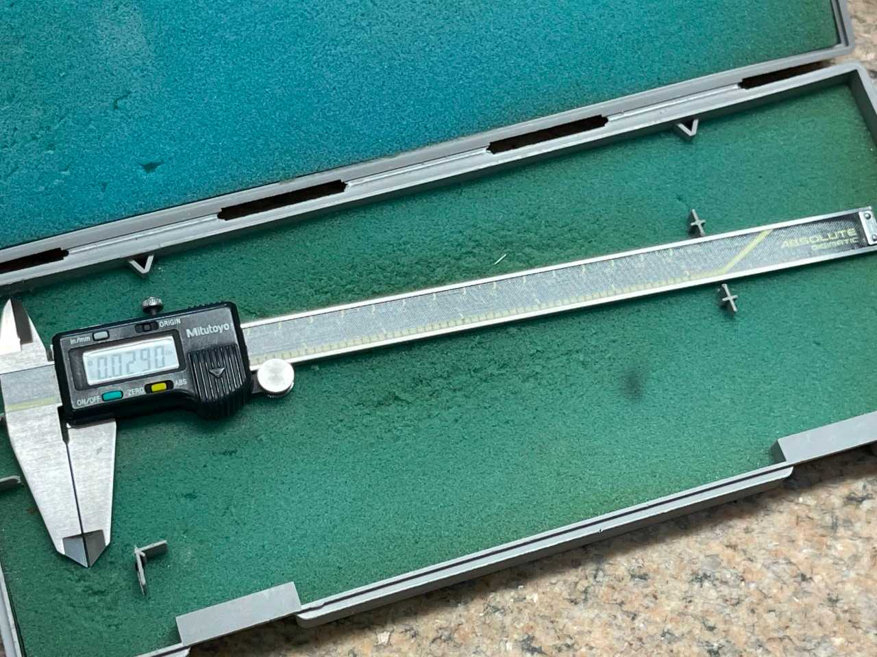 Mitutoyo 8" Digital Dial Caliper - ELECTRIC POWER TOOLS