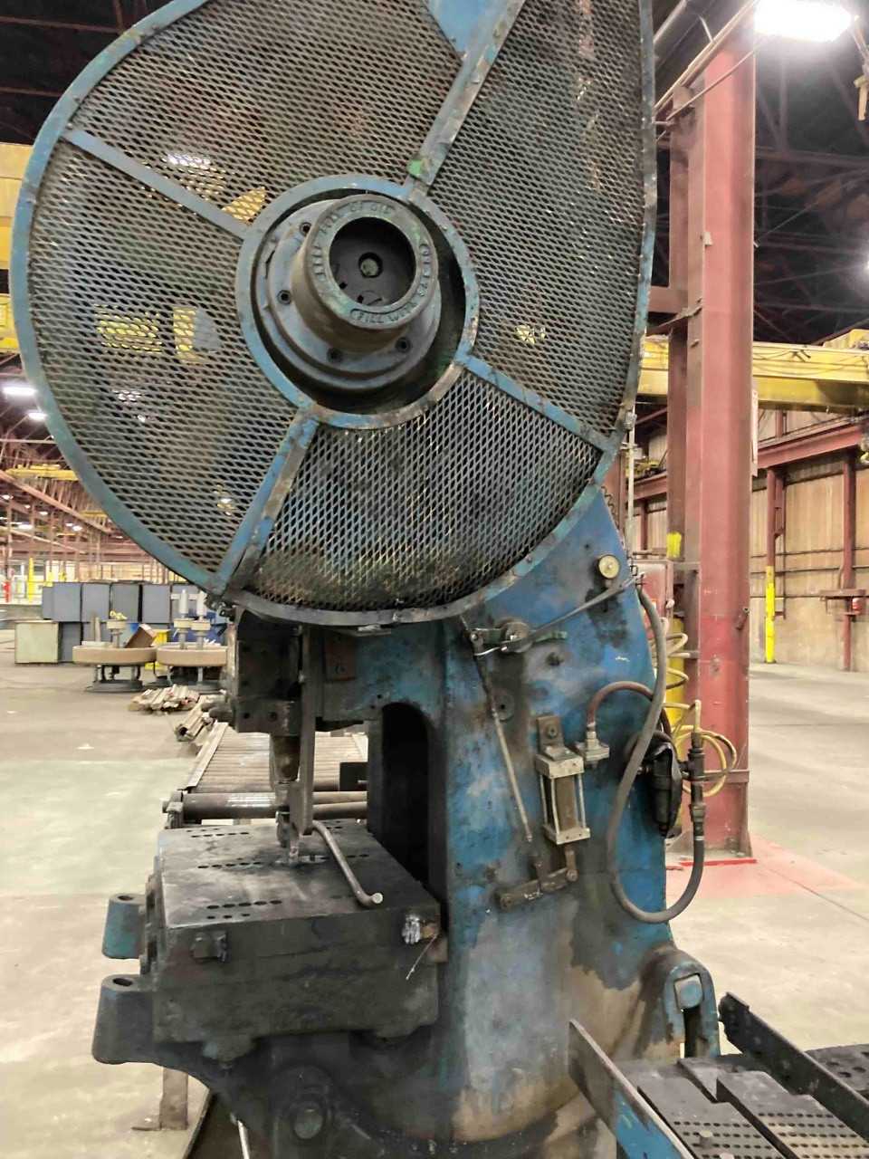 Punch Machine - COIL EQUIPMENT