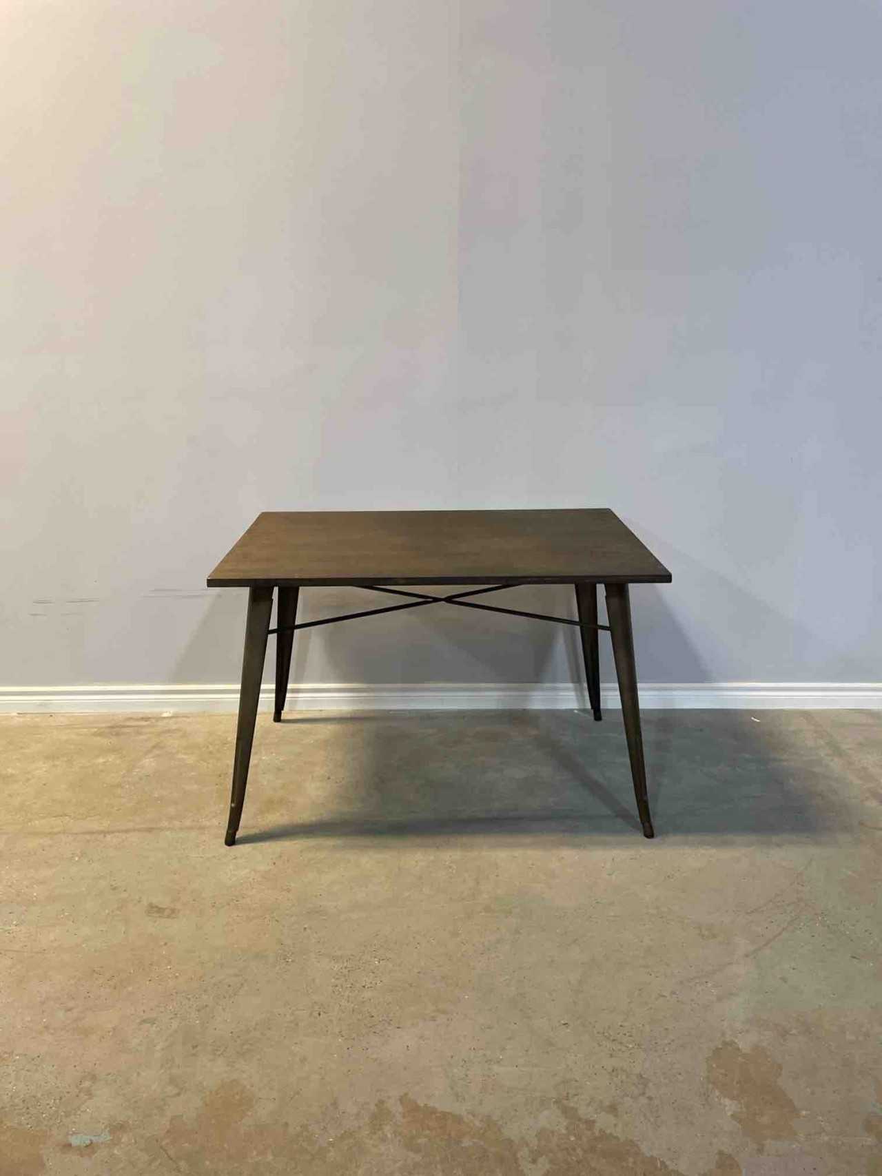 LARGE GRATI DINING TABLE 47" X 32" X 31 WOOD TOP - ELECTRIC POWER TOOLS