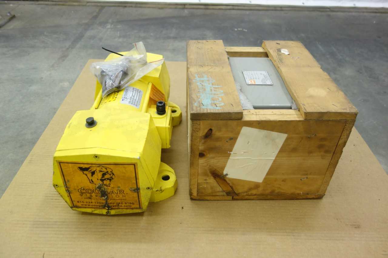 LOT OF 2 VIBRATORS - ELECTRIC POWER TOOLS