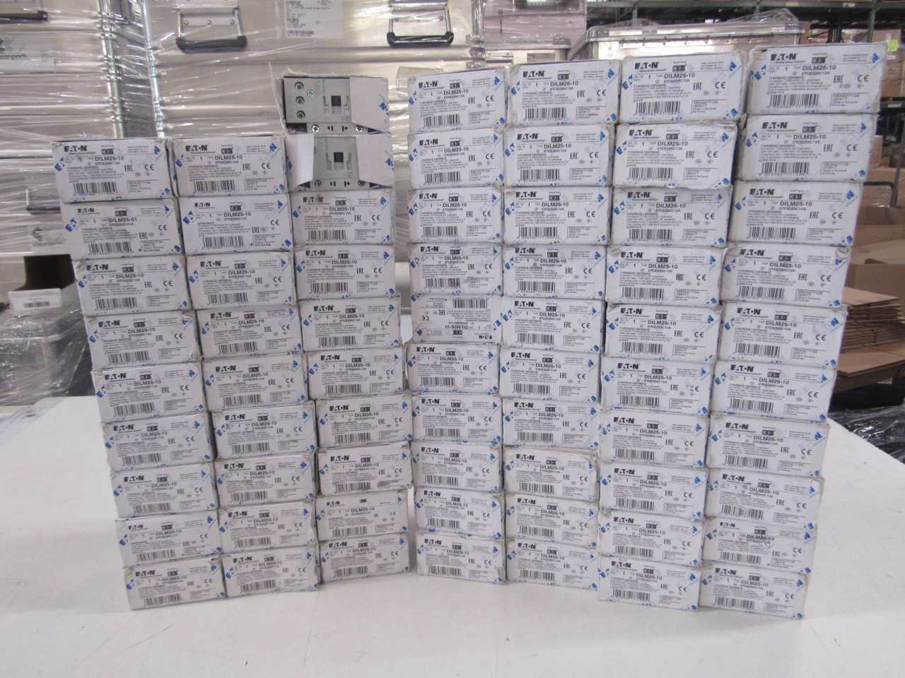 Lot of Quantity 68x XTCE025C10A Contactors - CONTACTORS