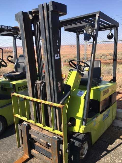 1993 Forklift, Clark, Model TM15, - FORKLIFTS