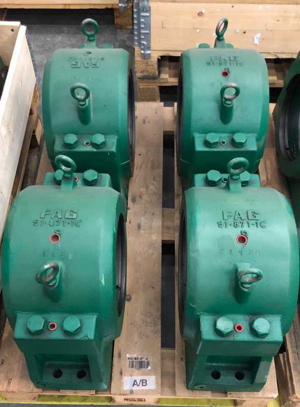 1 pallet of bearing brackets - BEARINGS