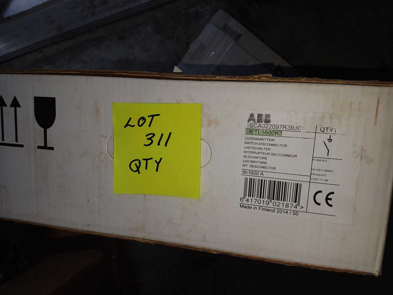 ABB DISCONNECT SWITCH OETL1600K3 QTY 1 - DISCONNECT SWITCHES
