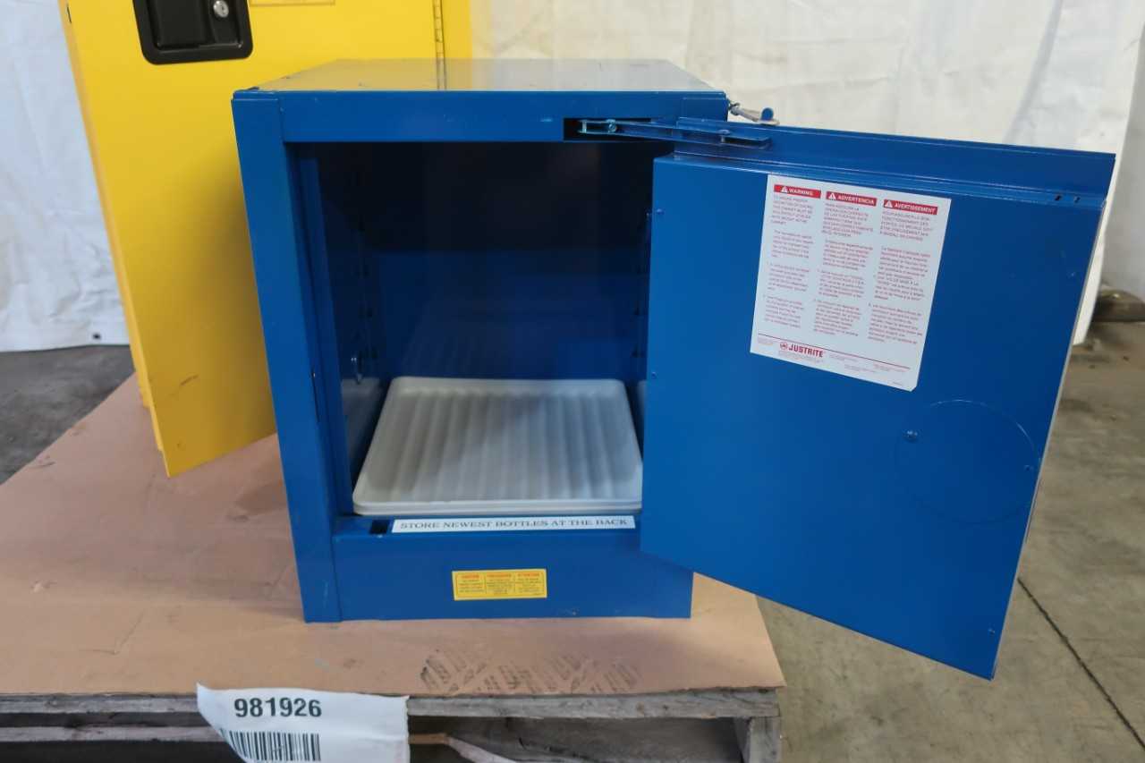 LOT OF 2 SAFETY STORAGE CABINETS - SAFETY EQUIPMENT