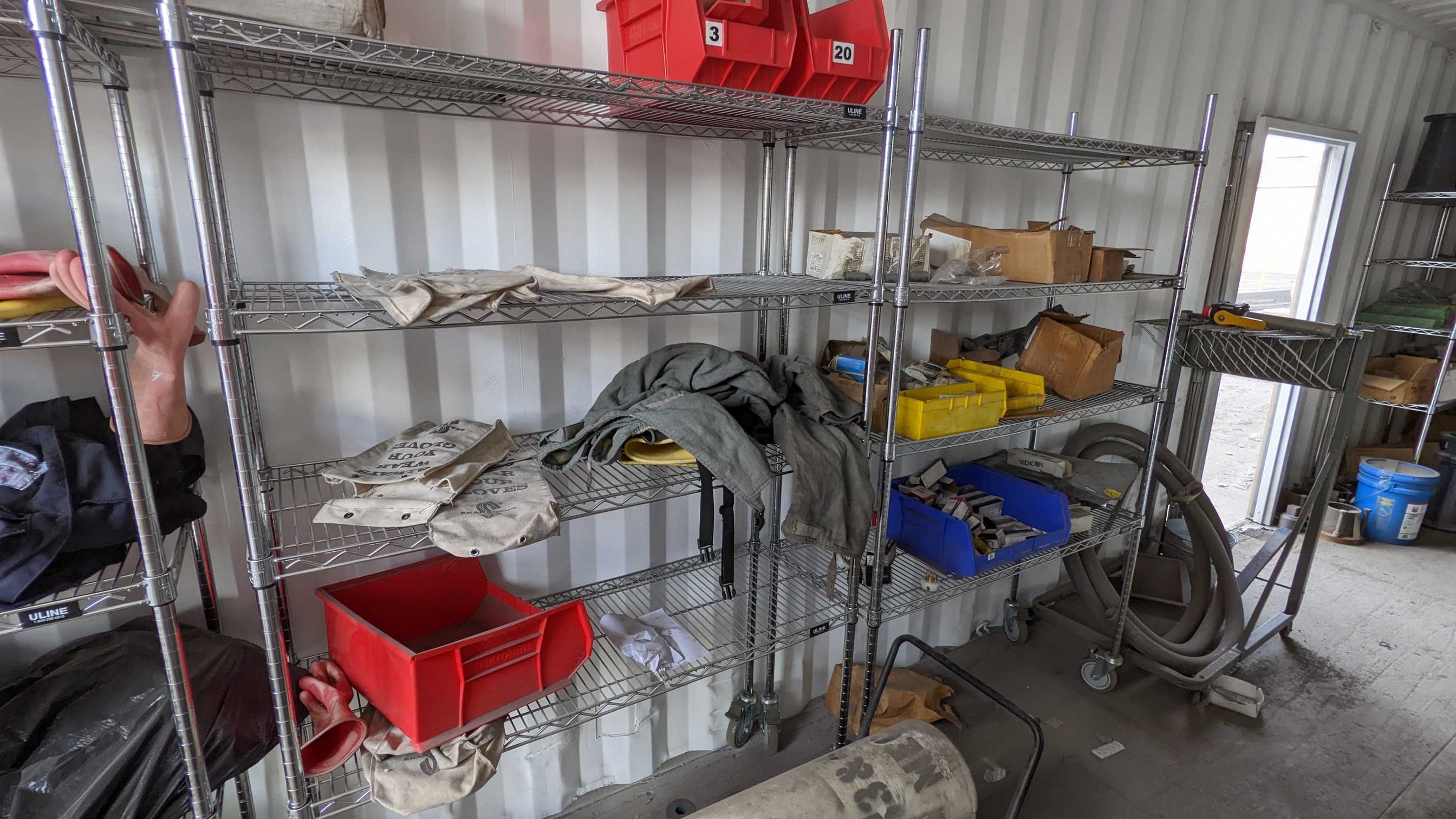 CONTENTS OF CONTAINER - INDUSTRIAL PARTS