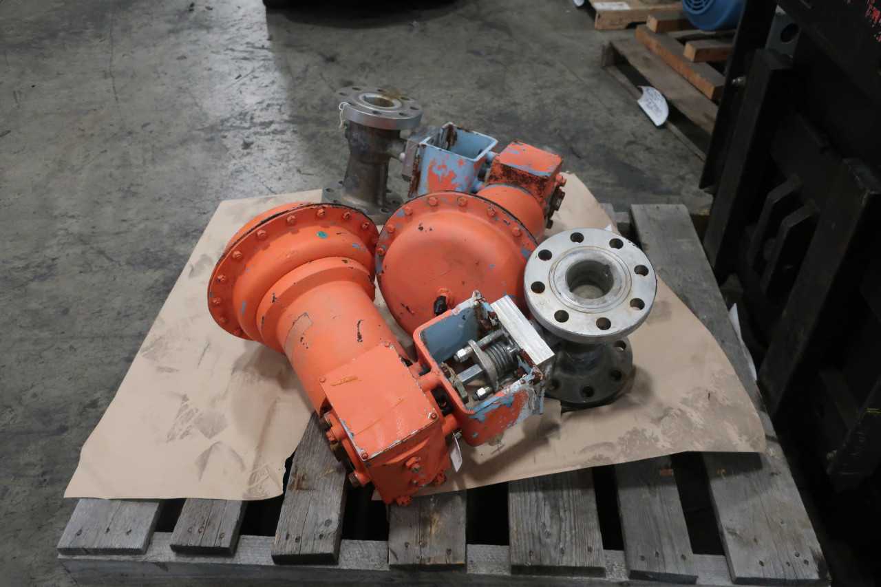 LOT OF 2 JAMESBURY 3IN FLANGED CONTROL VALVES - CONTROL VALVE