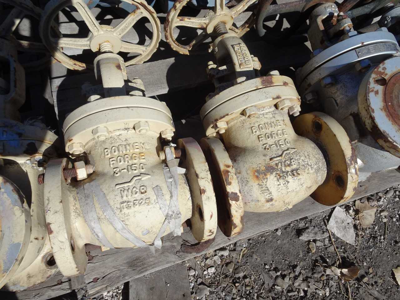 Bonney forge, DSI, Powell Gate valves mostly 3In - KNIFE GATE VALVE
