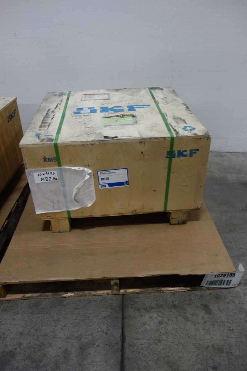 LOT OF 2 SKF ROLLER BEARINGS - BEARINGS