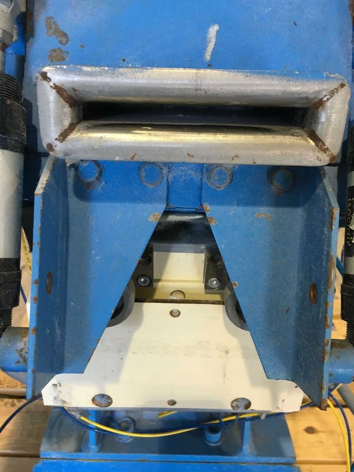 USED KAMAS HAMMER MILL H 12 KD WITH 30HP SIEMENS MOTOR - ELECTRIC MOTORS