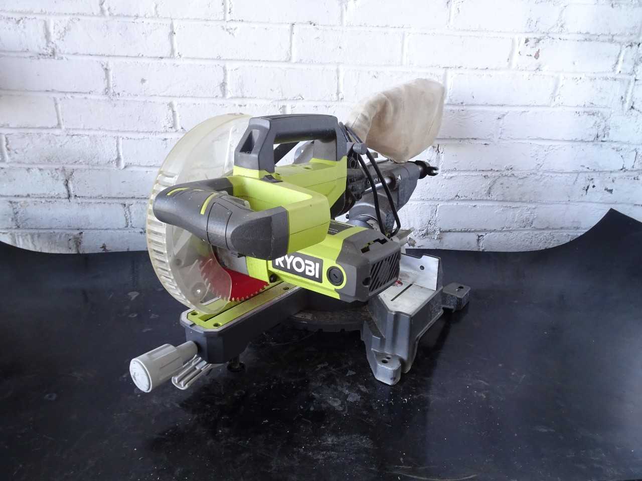 RYOBI Miter saw - Great condition - ELECTRIC POWER TOOLS