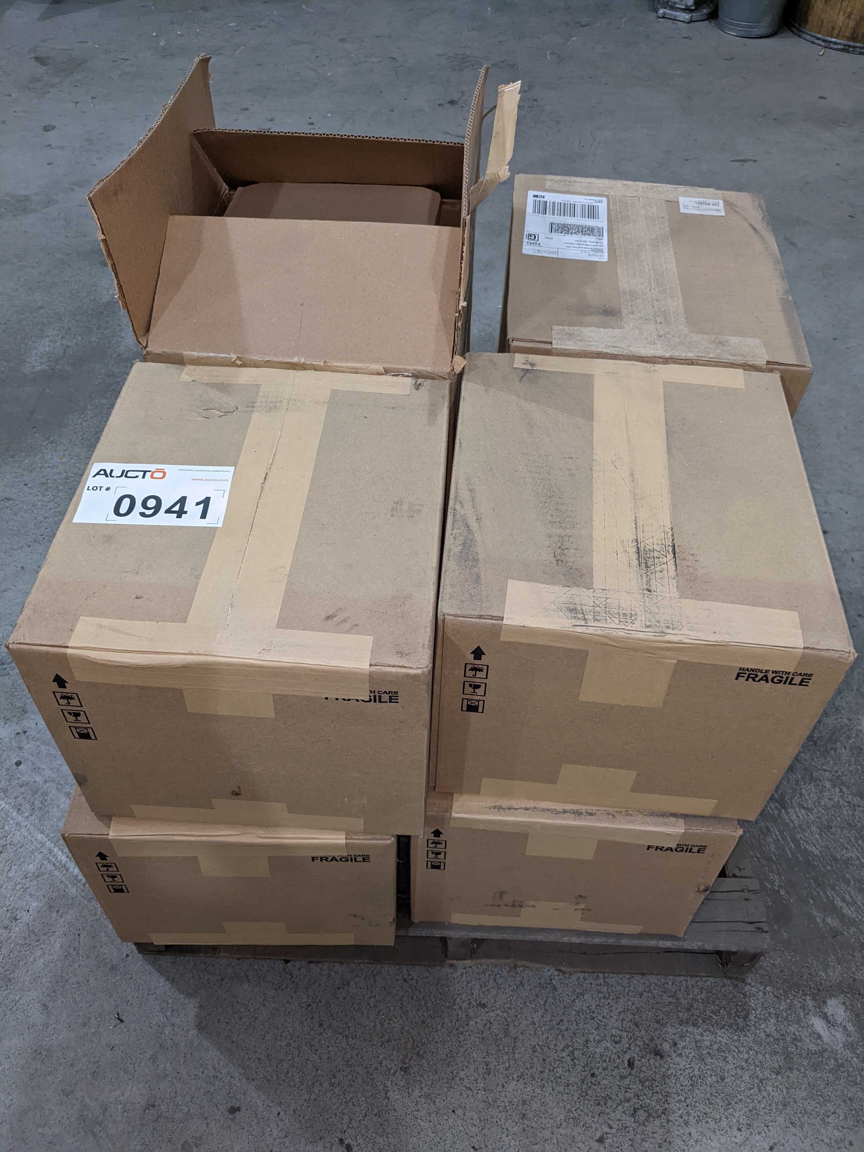 PALLET OF CONTENTS - LIGHTING