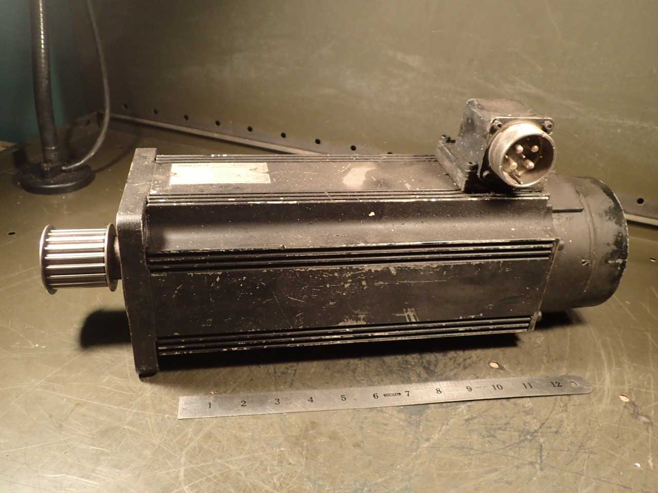 Indramat 093C-1-DS-2-C/110-A-2 Servo Motor: Used, Untested, SOLD AS-IS - SERVO