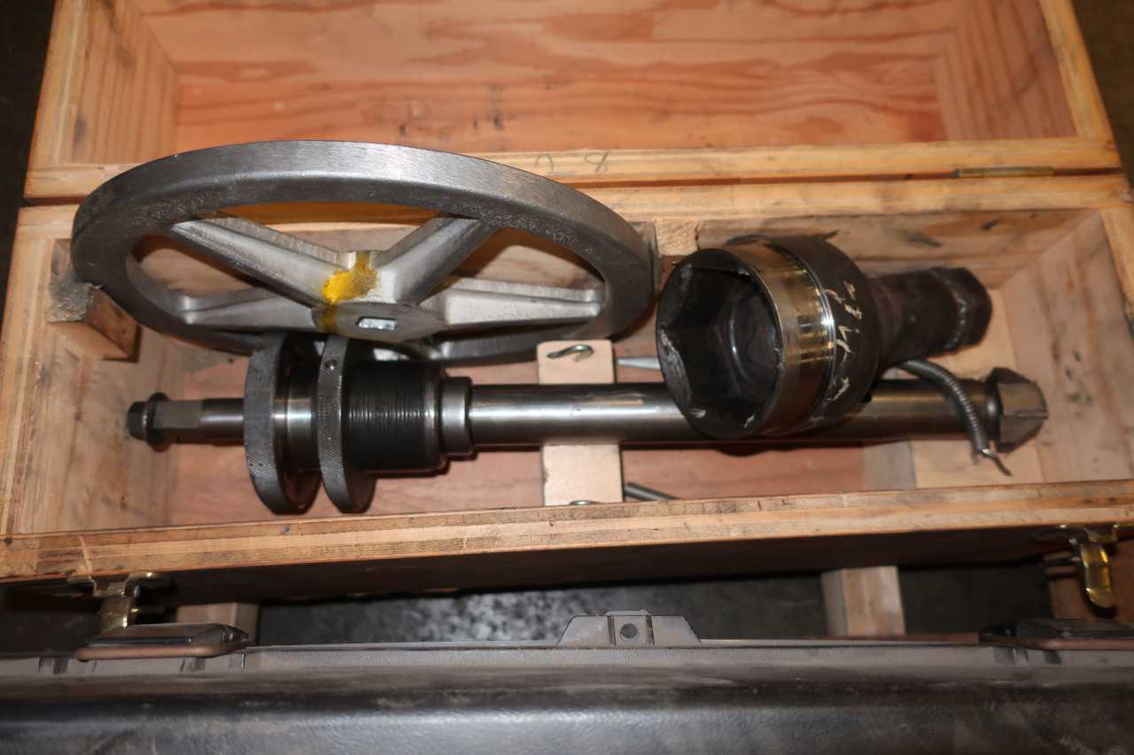 2 PALLETS OF CONVAL & YARWAY VALVE SERVICE KITS - ELECTRIC POWER TOOLS