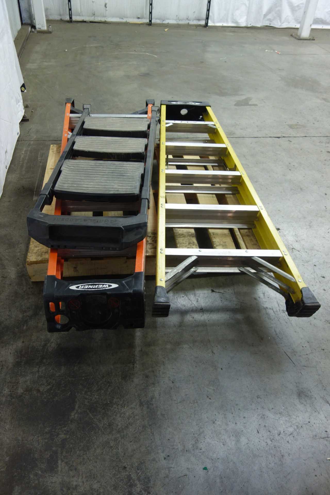 LOT OF ASSORTED 300 LB CAPACITY STEP LADDERS - MATERIAL HANDLING
