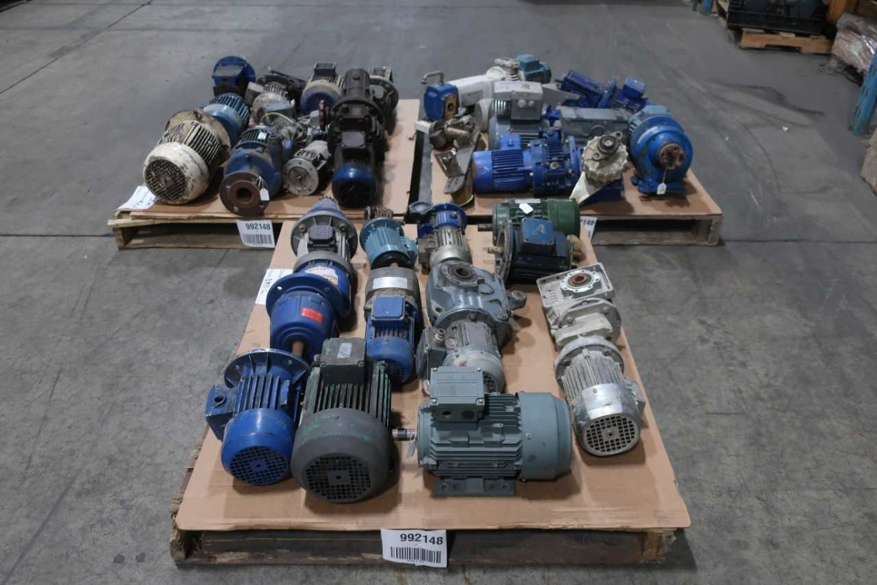 3 PALLETS OF ASSORTED MOTORS - ELECTRIC MOTORS