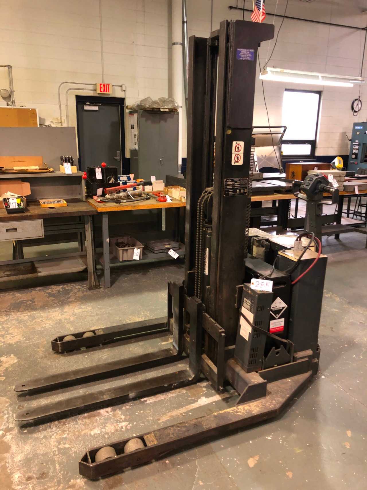 Barret Electric Walk Behind Fork Lift, - REACH TRUCKS