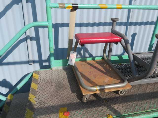 Step on Wheels - MATERIAL HANDLING