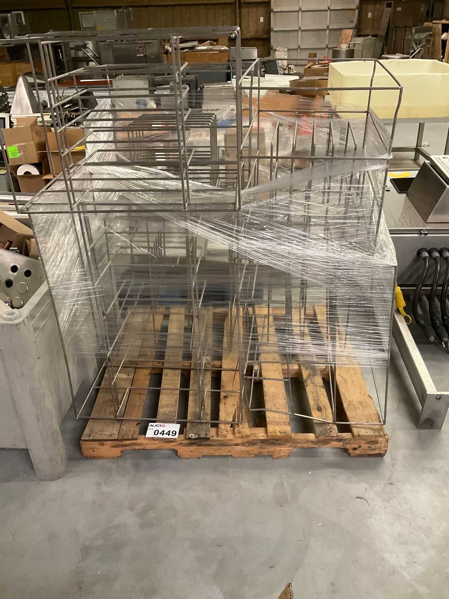 Pallet with Approximately 7 Shelf Organizers