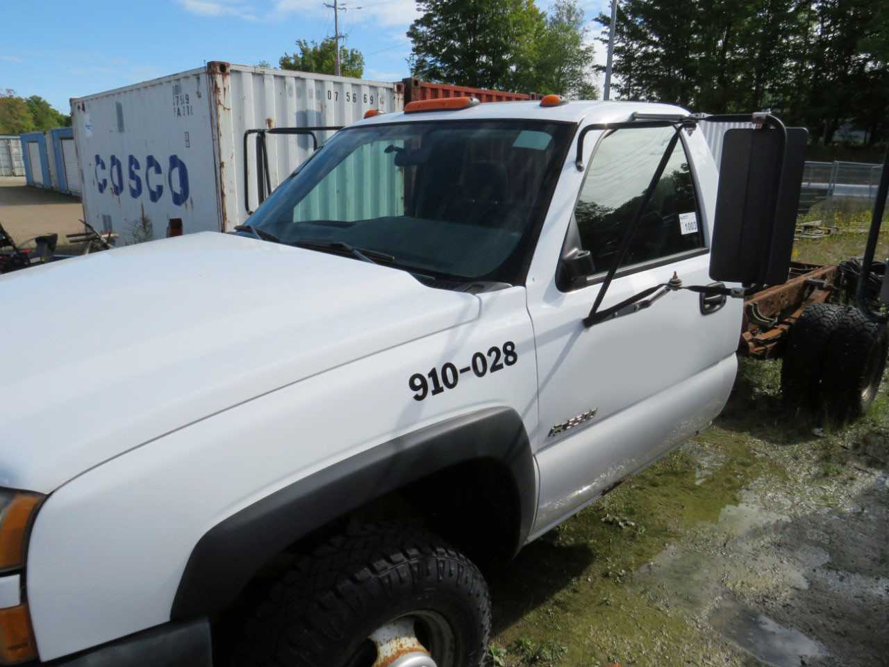 2005 CHEVROLET SILVERADO 3500 4X4 PICKUP DUALLY TRUCK - HYDRO EXCAVATOR TRUCKS