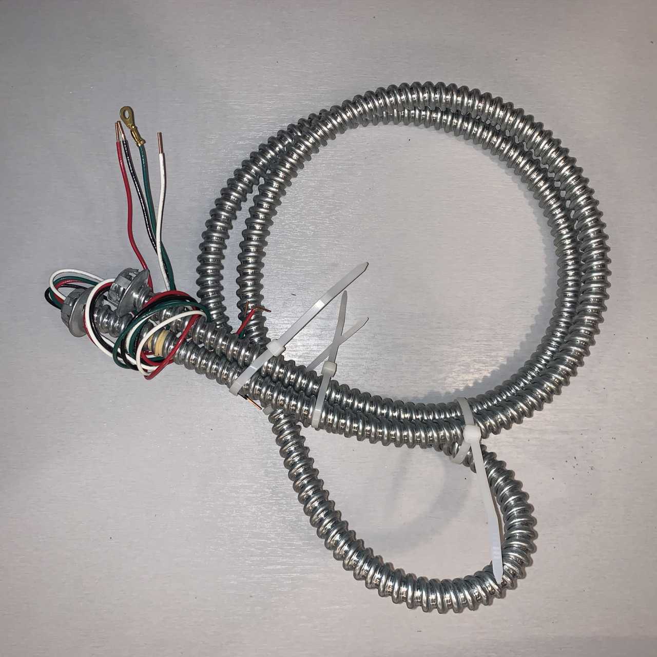 Lot of 400 New Units Southwire 6 foot Flexible Conduit Fixture Whip with 4 wires - ELECTRICAL PARTS