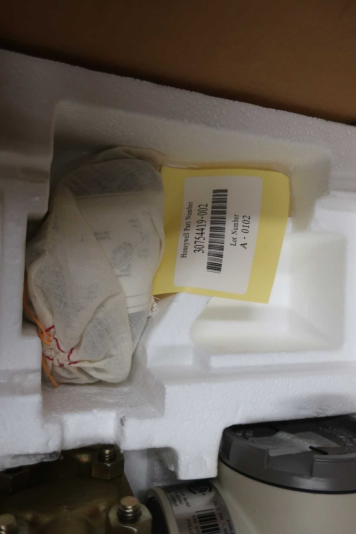 HONEYWELL YSTD924 DIFFERENTIAL PRESSURE TRANSMITTER - INSTRUMENTATION
