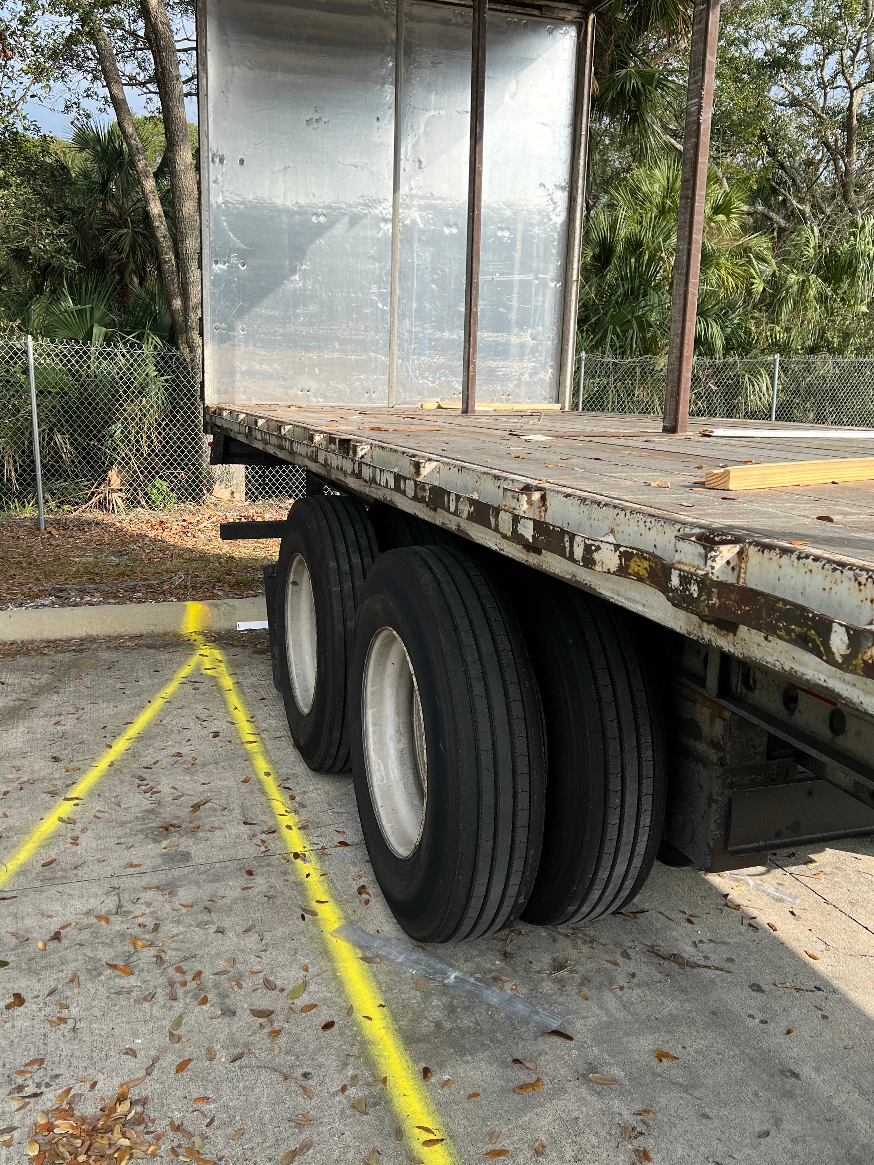 1997 Utility Curtainside Trailer 53' - Tauntliner - TRAILERS
