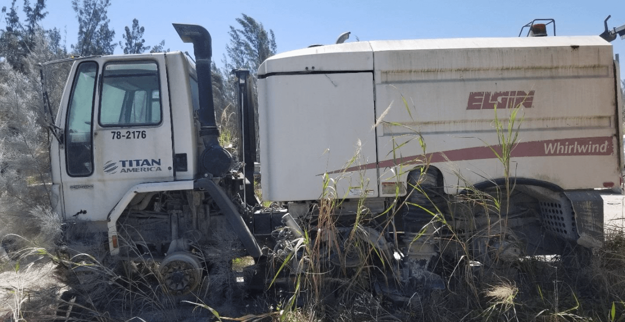 Elgin Sweeper w/ Brushs - PLANT & FACILITY