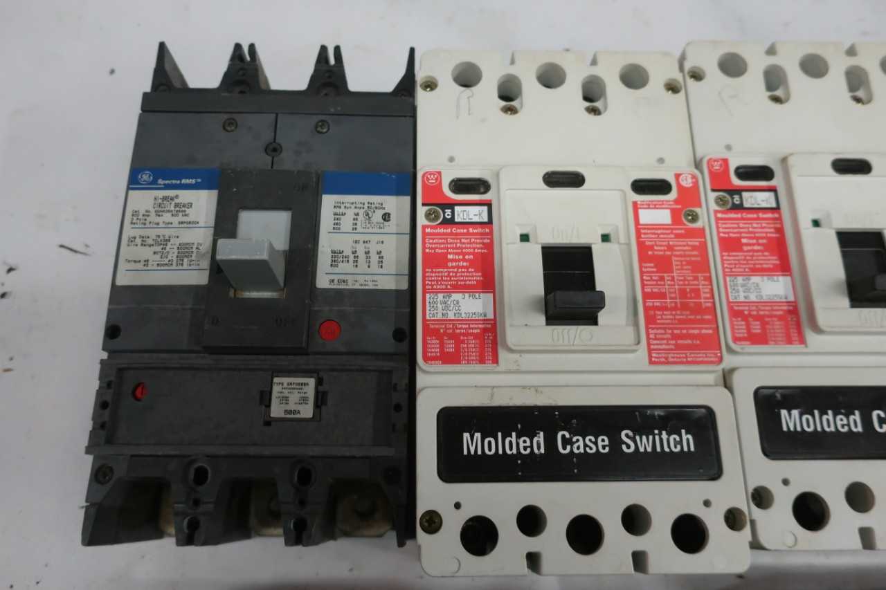 LOT OF 6 ASSORTED CIRCUIT BREAKERS - CIRCUIT BREAKERS