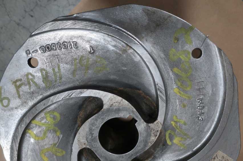 2 PALLETS OF ASSORTED STAINLESS STEEL PUMP IMPELLORS - PUMPS