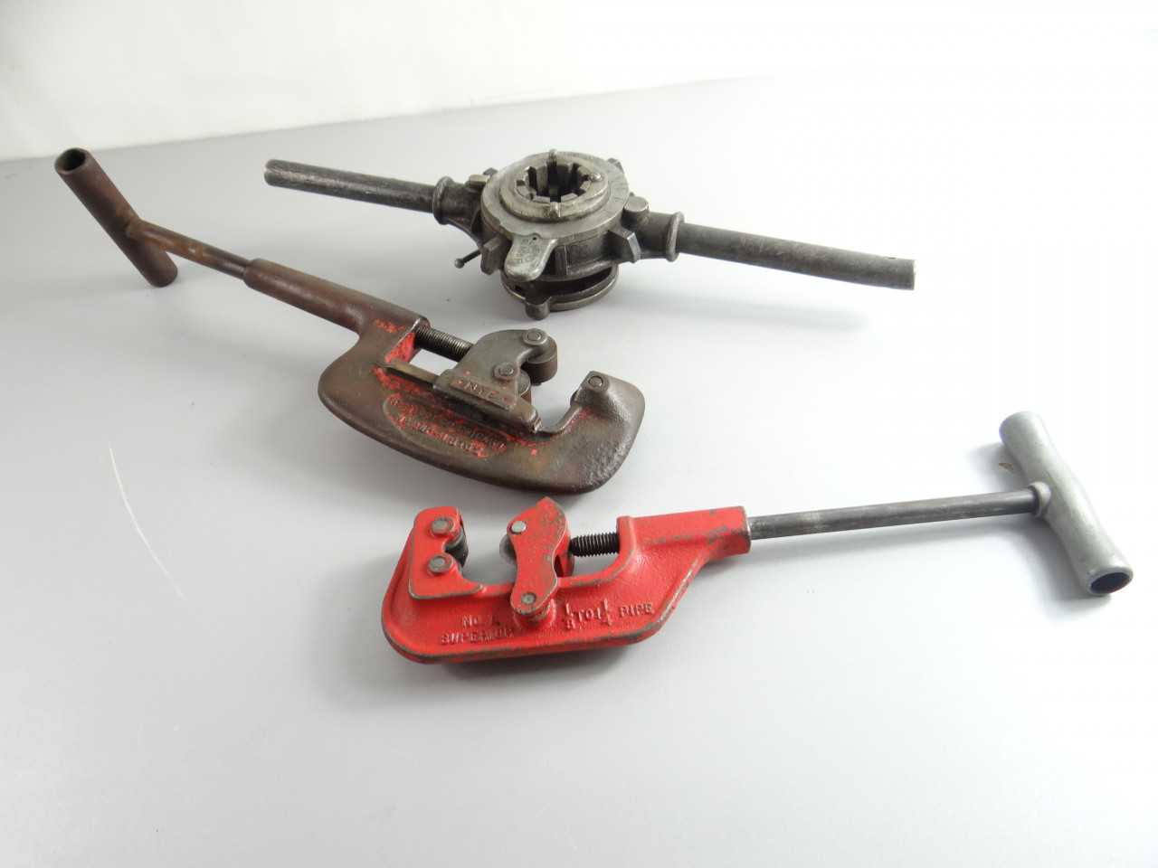 Beaver Pipe Threading Wrench And Pipe Cutters - MISCELLANEOUS