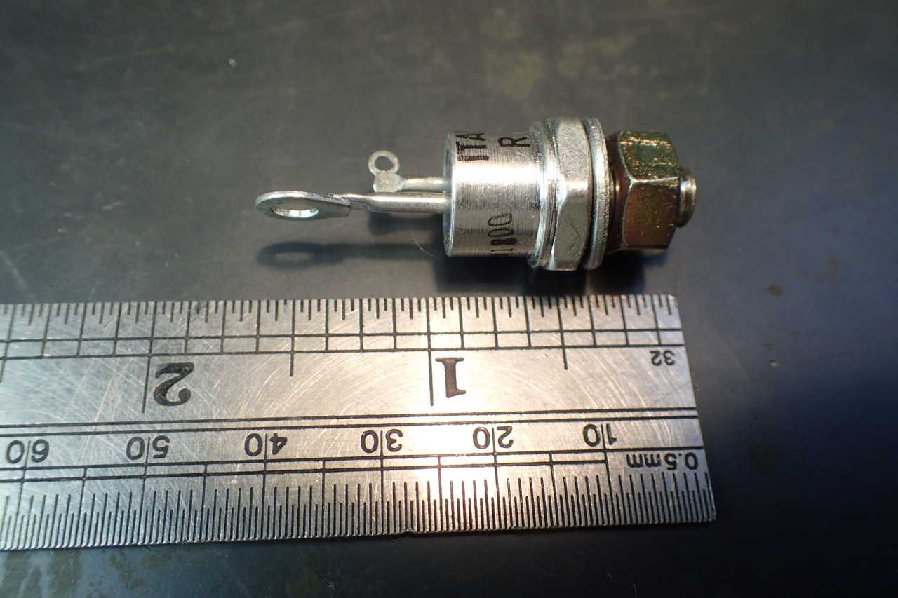 International Rectifier 2N1800 Stud Mount Thyristor: 600V 70A NEW! Made in Italy - ELECTRICAL COMPONENTS