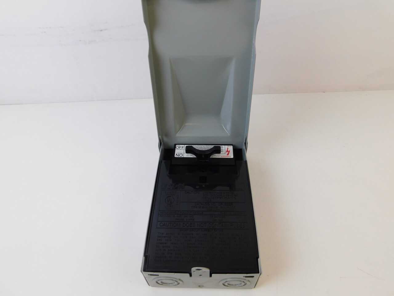 Quantity of 15x DPU222R Disconnect Switches - DISCONNECT SWITCHES