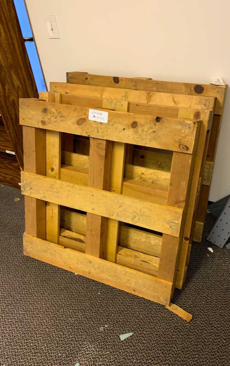 Pallets - ELECTRICAL COMPONENTS Pallets - ELECTRICAL COMPONENTS