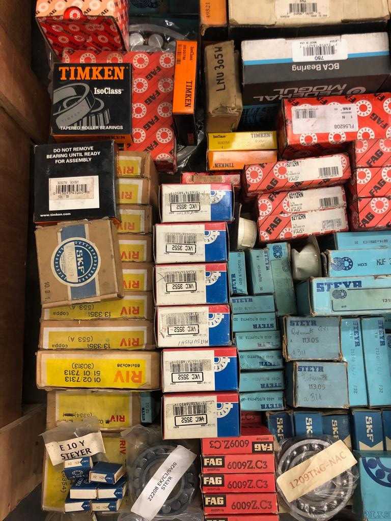 1 pallet of assorted bearings - BEARINGS