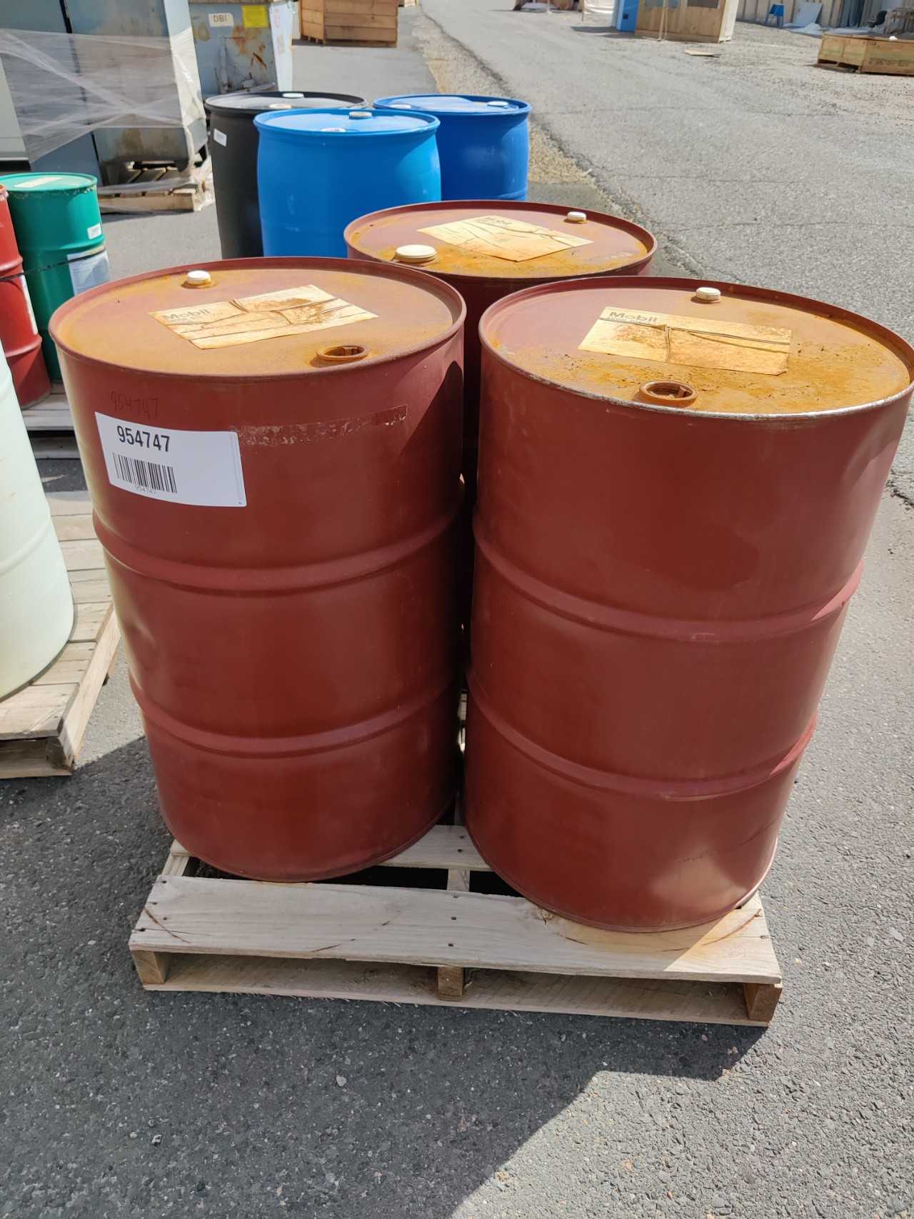 1 LOT OF TURBINE OIL - ELECTRIC POWER TOOLS 1 LOT OF TURBINE OIL - ELECTRIC POWER TOOLS