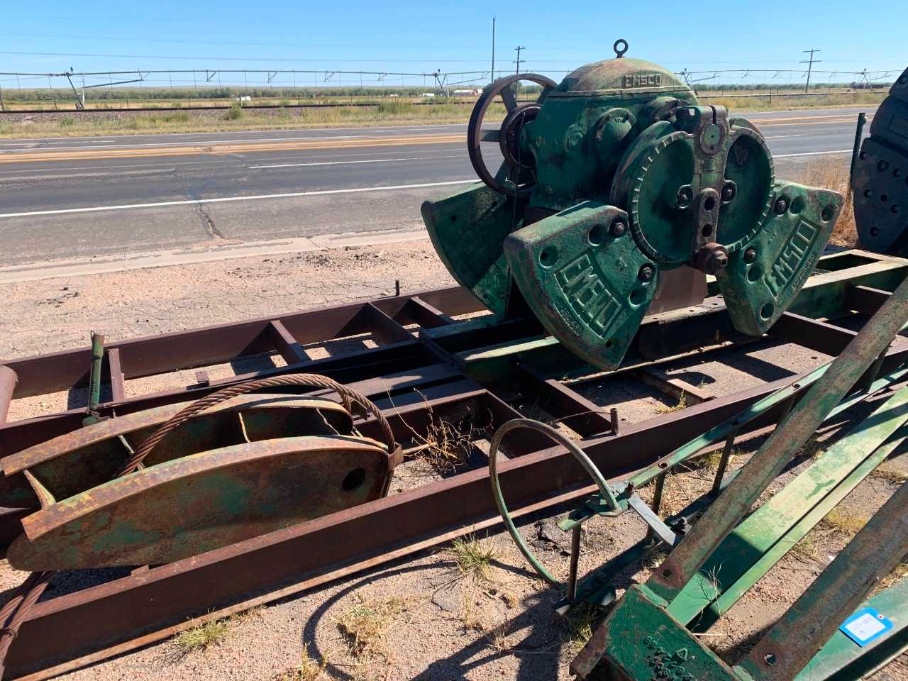 DD-57 w/homemade wide base, 4 wts AH29014 BB, Sampson post head, beam, equalizer, 1 pitman arm, no tailbearing, no saddlebearing - PALLET JACKS
