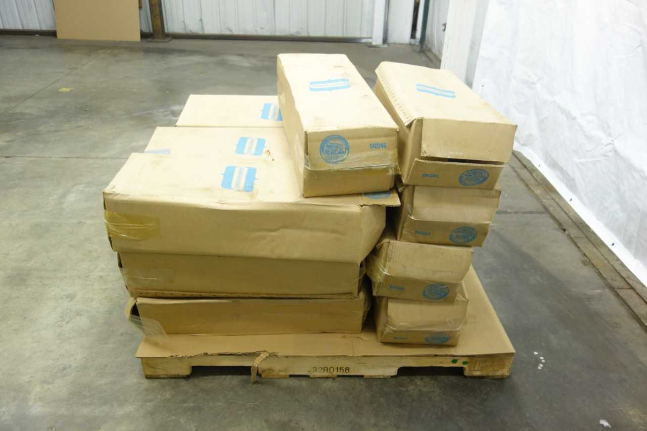 PALLET OF CROUSE HINDS LBD9900 CONDUIT OUTLET BODIES AND BOX - CONDUIT FITTING