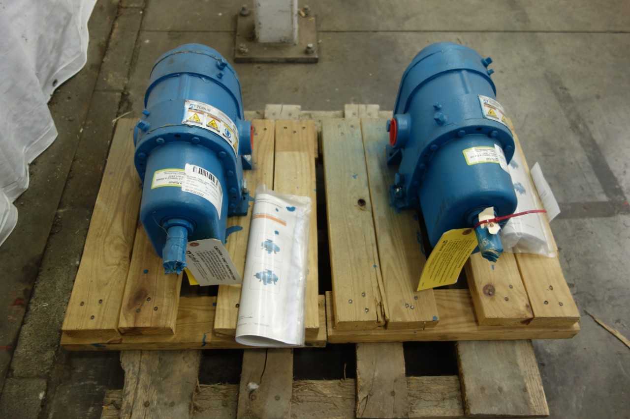 LOT OF 2 TUTHILL 3202-G2T3CV1-A ROTARY POSITIVE DISPLACEMENT BLOWERS - BLOWER FAN