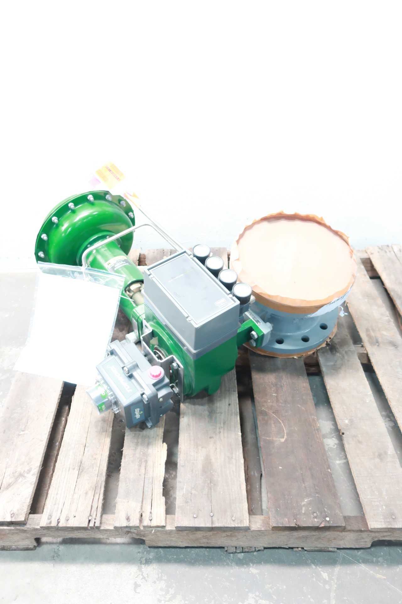 FISHER V300 PNEUMATIC 1052 300 STEEL FLANGED 3610J 6IN CONTROL VALVE - CONTROL VALVE