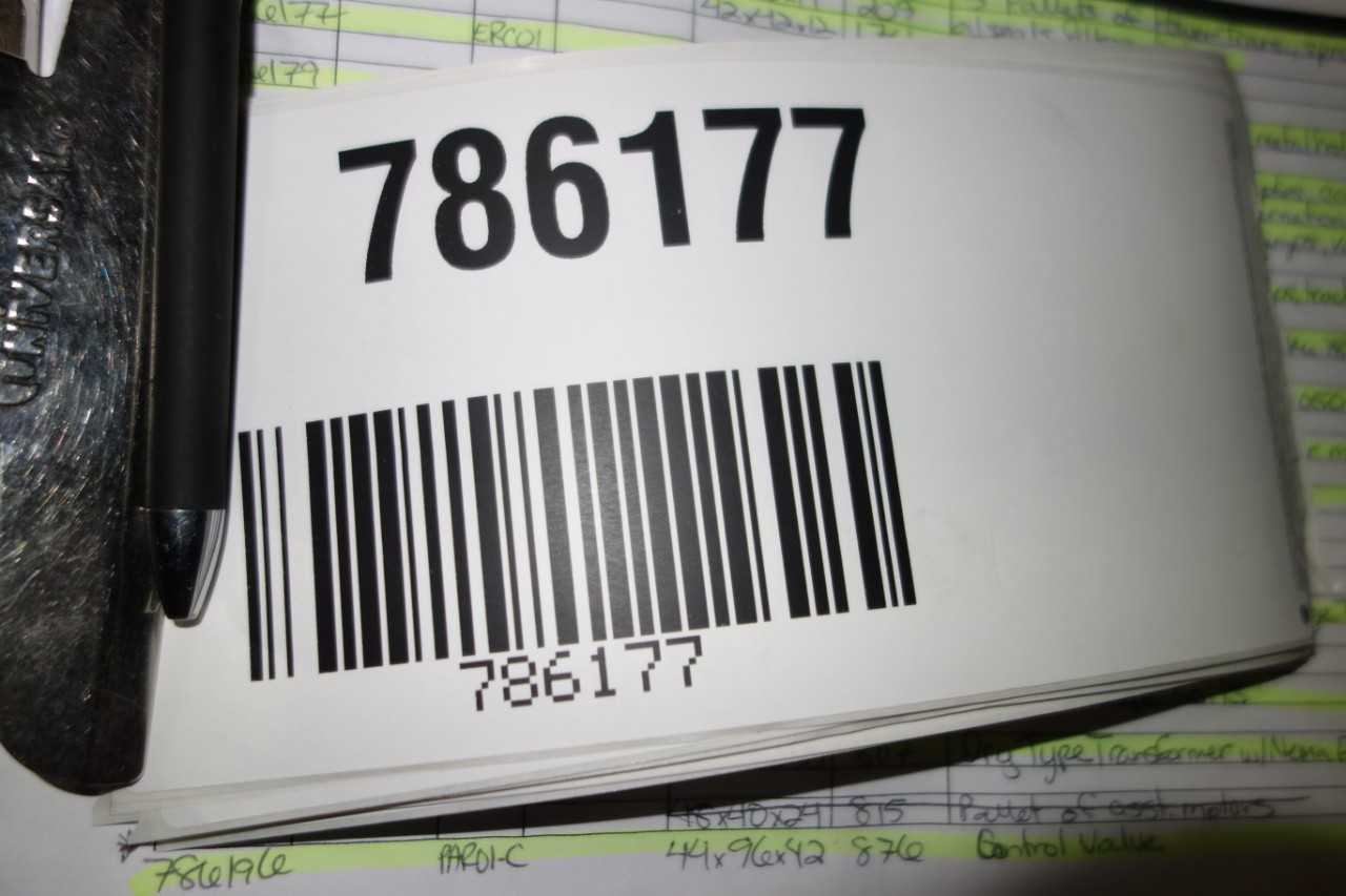 PALLET OF ASSORTED LIGHT BULBS - LIGHTING