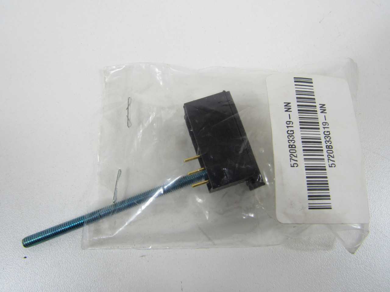 Lot of Quantity 1x 5720B33G19 4000A Rating Plug - CIRCUIT BREAKERS