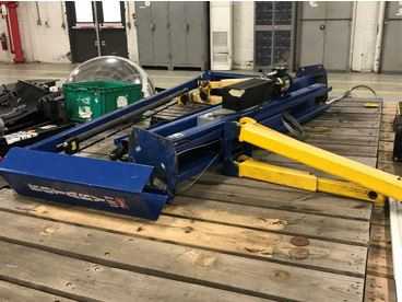 Rotary 2 Post Vehicle Hoist Lift - LIFTING EQUIPMENT