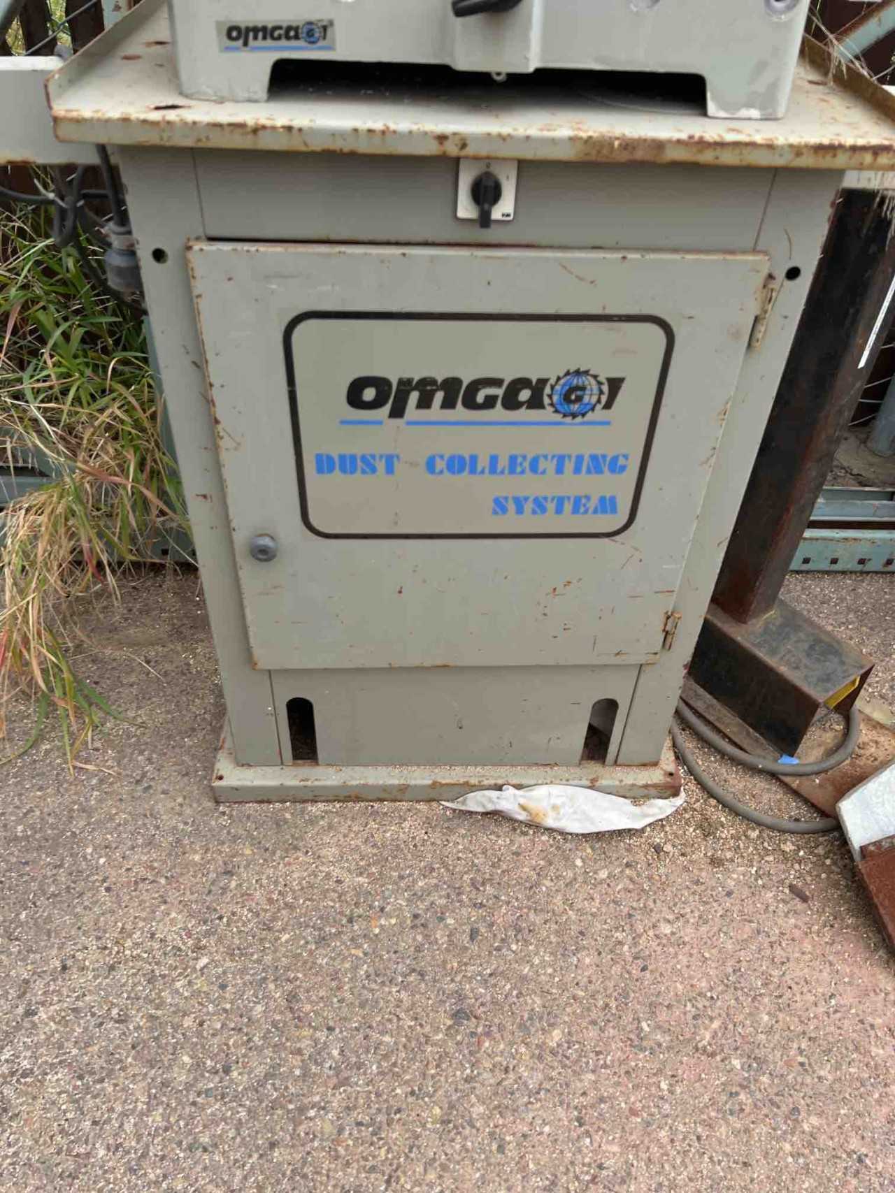 Circular 10” Saw With Dust Collector - CIRCULAR SAWS