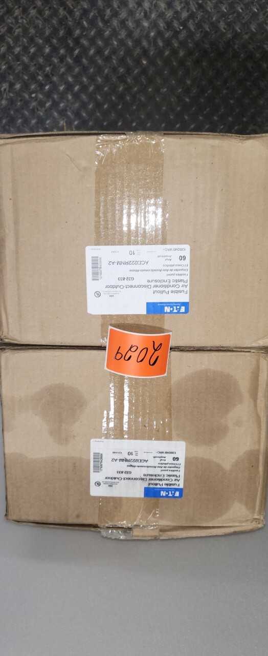 LOT OF NEW SURPLUS FUSIBLE PULLOUT AIR CONDITIONER DISCONNECT - DISCONNECT SWITCHES
