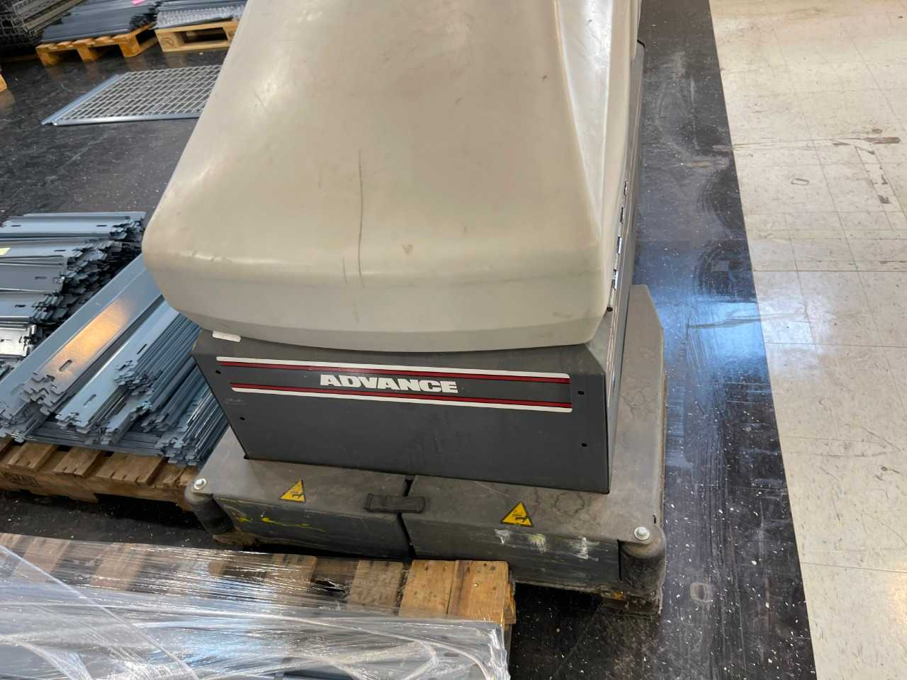 Advanced 32 XL Electric Floor Cleaner - PLANT & FACILITY