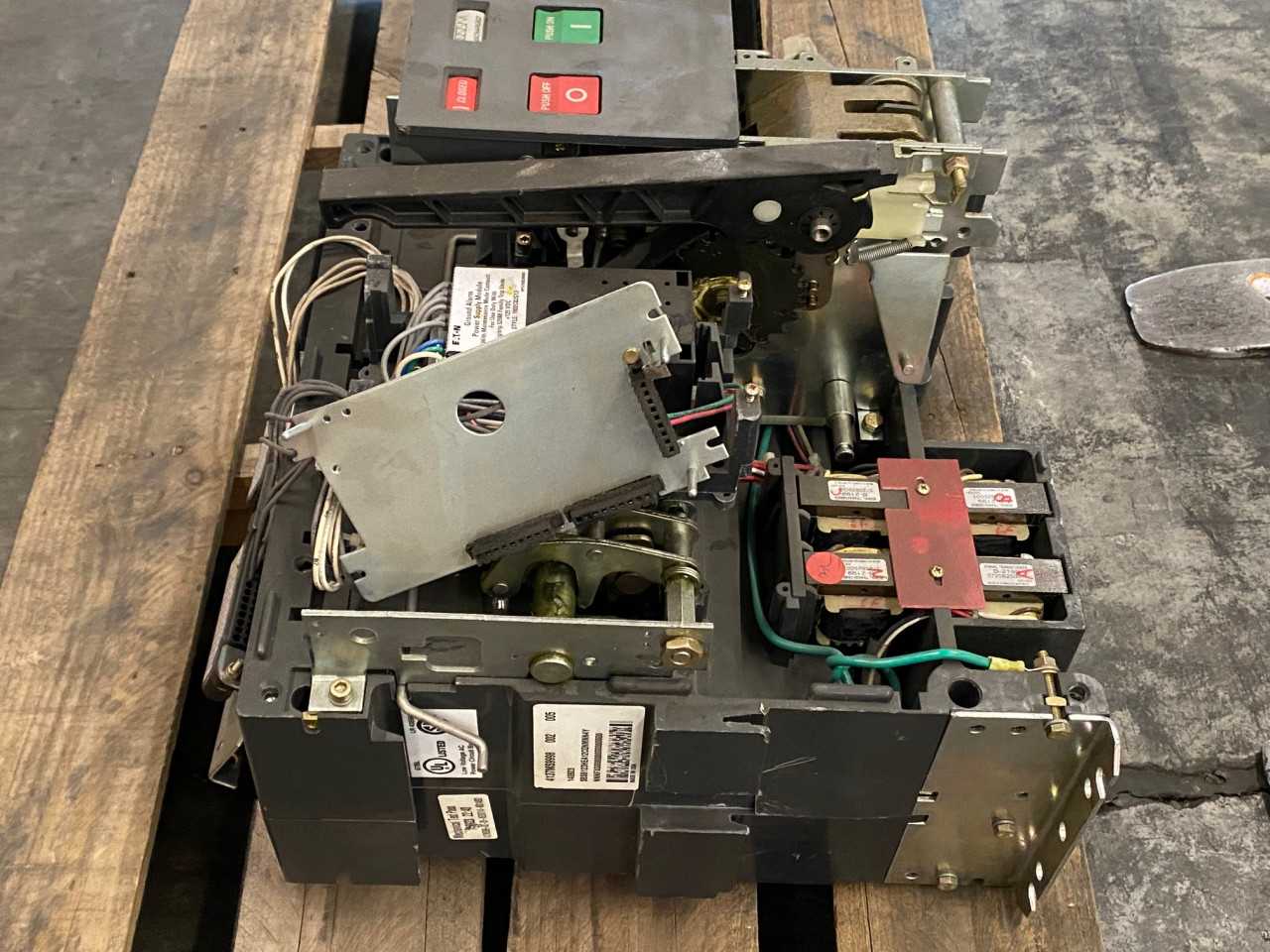 Quantity of 1x 1200A SBS6123HEA12CQNMNN4Y Magnum Breaker - CIRCUIT BREAKERS
