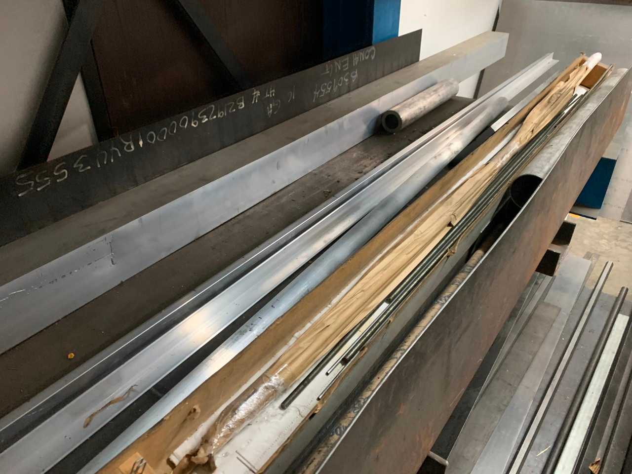 Assorted Materials - ELECTRIC POWER TOOLS