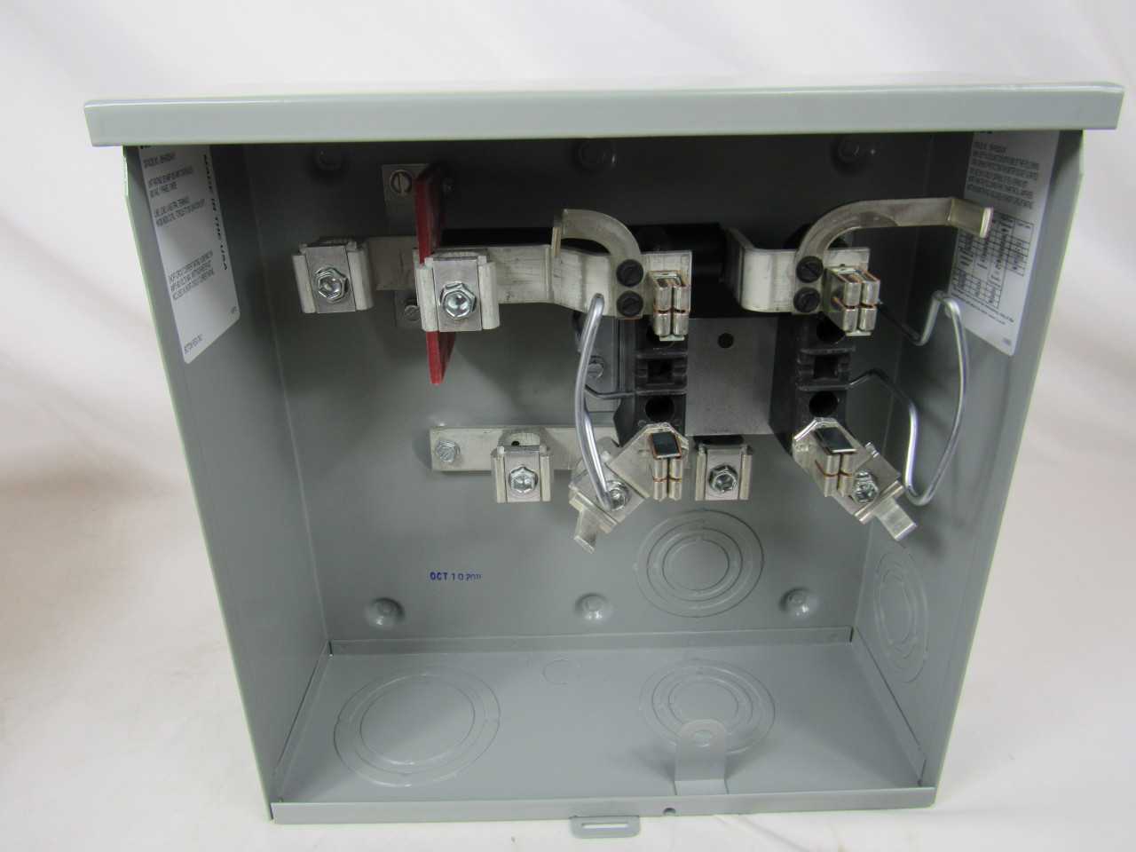 Quantity of 1 New Surplus Eaton UBHRS223ACH Meter Socket 200A 600V 4 Jaws - INDUSTRIAL PARTS